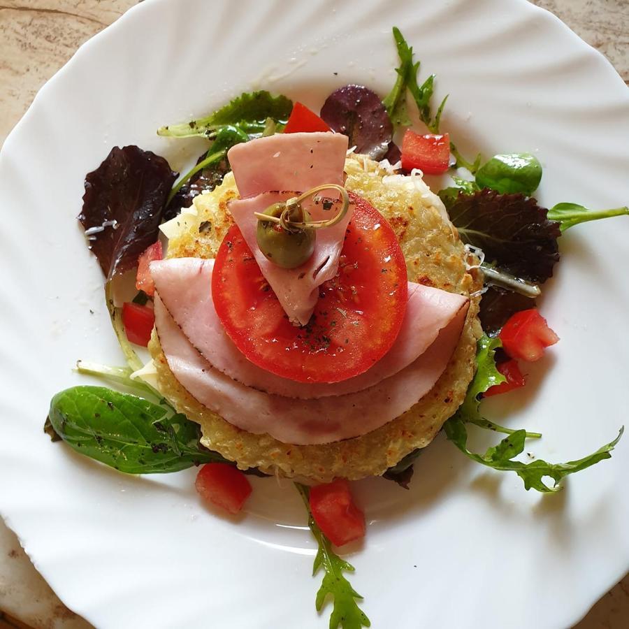Alabastrom Panzio Es Etterem Bed & Breakfast Bogács Eksteriør bilde