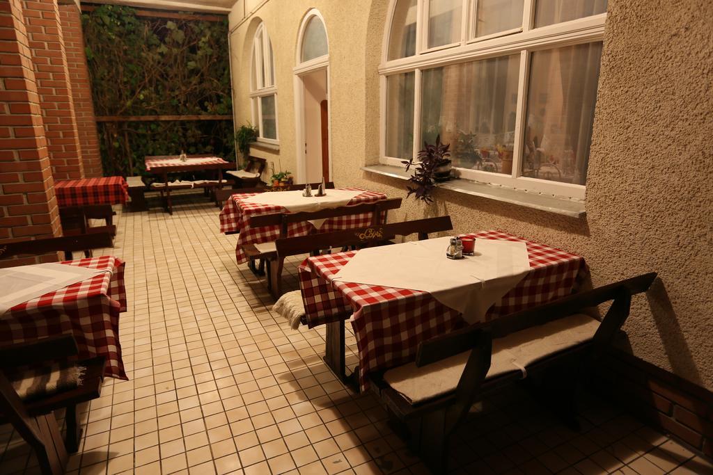 Alabastrom Panzio Es Etterem Bed & Breakfast Bogács Eksteriør bilde