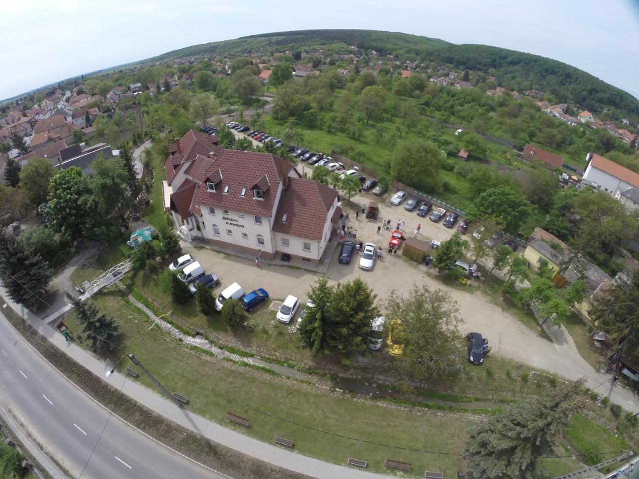 Alabastrom Panzio Es Etterem Bed & Breakfast Bogács Eksteriør bilde